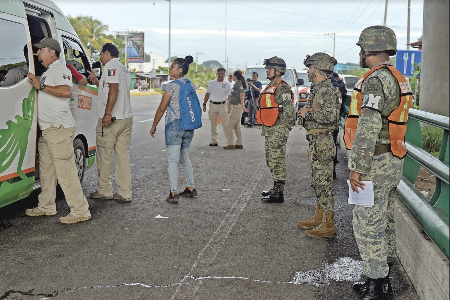 Suman Dos Muertos Dentro De Las Instalaciones Del INM - ContraRéplica ...