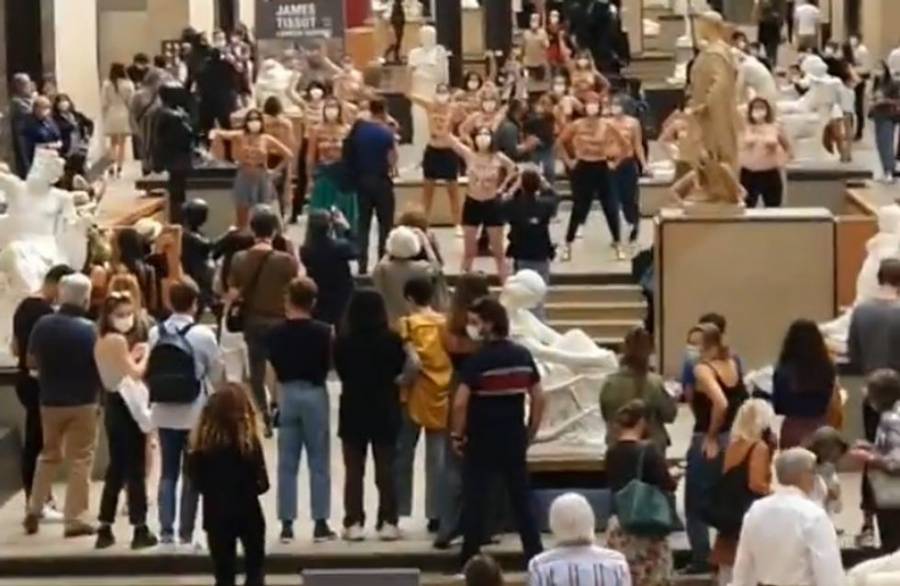 Protesta Colectivo Femen En El Museo De Orsay Tras Negar Acceso A Una Mujer Por Su Escote 9850