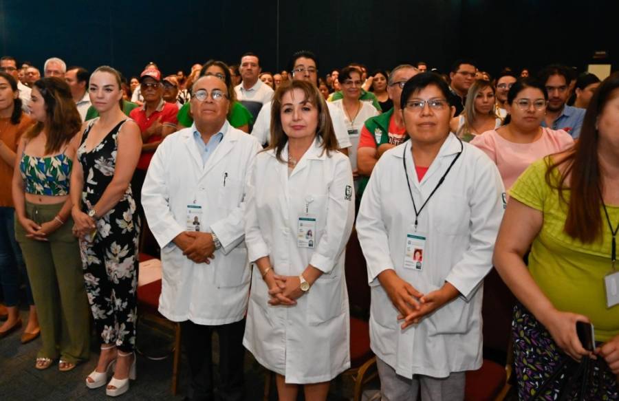 Ricardo Gallardo arranca mejora de unidades médicas