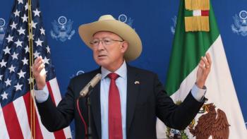 Embajador de EE.UU. en México celebra la diversidad LGBT+ en el mes del orgullo