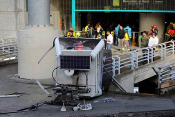 Caída de cabina de Metrocable en Medellín deja un muerto y varios heridos