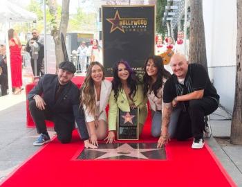 Jenni Rivera es honrada con una estrella póstuma en el Paseo de la Fama