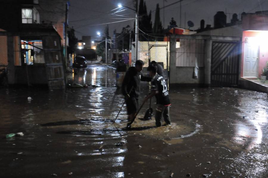 Lluvias en Chalco, dejan una persona muerta y más de 600 casas afectadas
