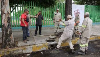 La Alcaldía Venustiano Carranza limpia más de 83 km de drenaje para prevenir inundaciones