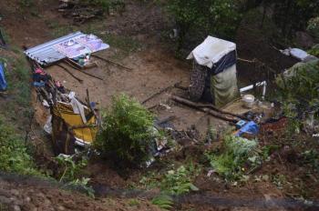 Deslave en Huiloapan afecta viviendas y genera alarma entre habitantes