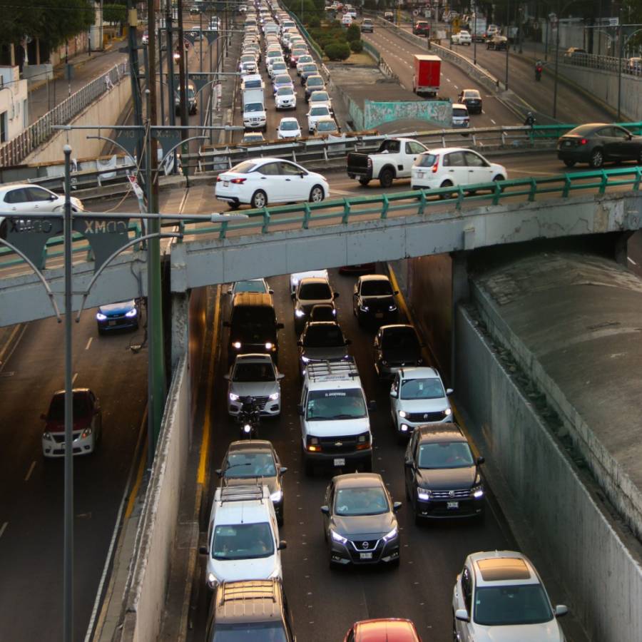 Cansados de la inseguridad; vecinos bloquean avenida Miguel Othón de Mendizabal