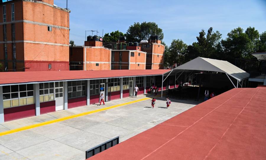 Joven de 14 años gana medalla de oro en Olimpiada de Matemáticas