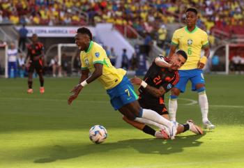 Copa América | Conmebol reconoce error arbitral en penal no sancionado contra Vinicius