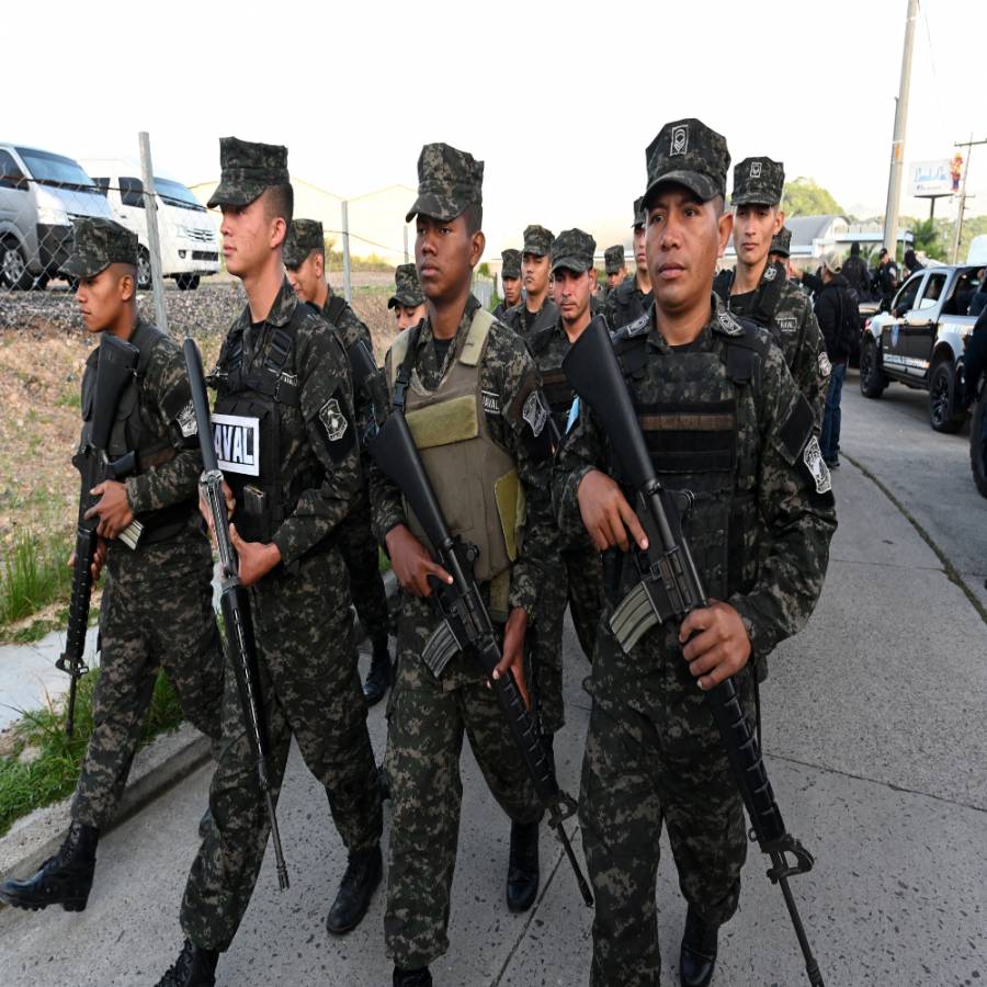 Honduras despliega miles de policías y militares ante ola de crímenes 