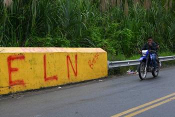 Alerta en Cúcuta por banderas del ELN y presuntos explosivos